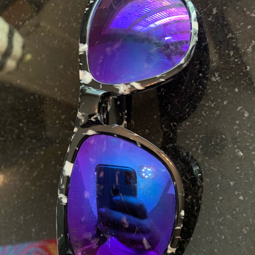 Diff Eyewear Sunglasses - image 2